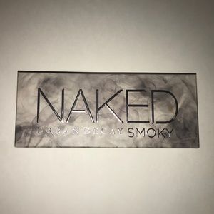 Urban Decay Naked Smoky pallet